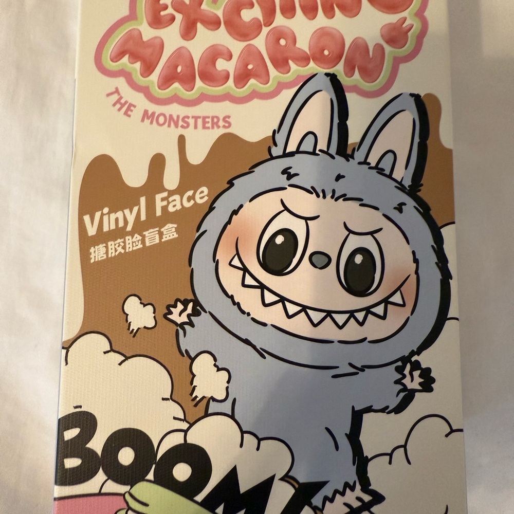 Exciting Macarons Vinyl Face Accessory chestnut cocoa